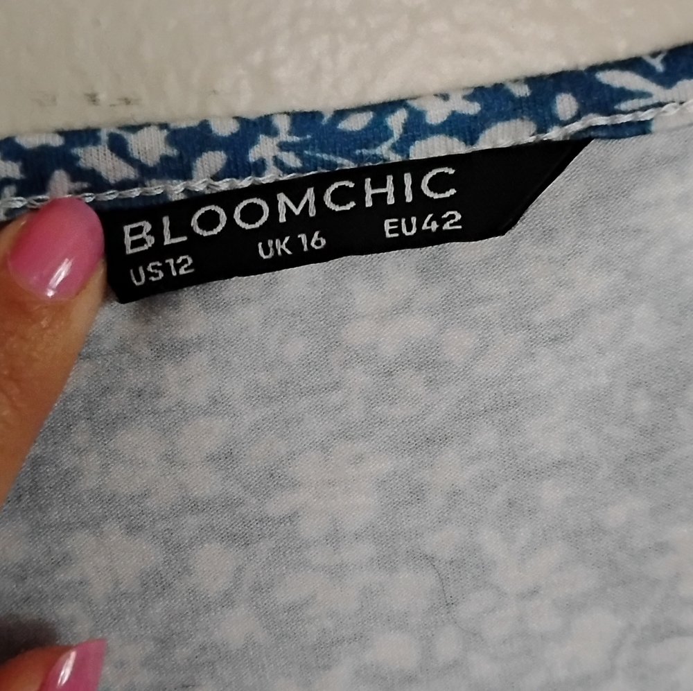 BloomChic Blue Floral Dress (12) - Picture 3 of 7